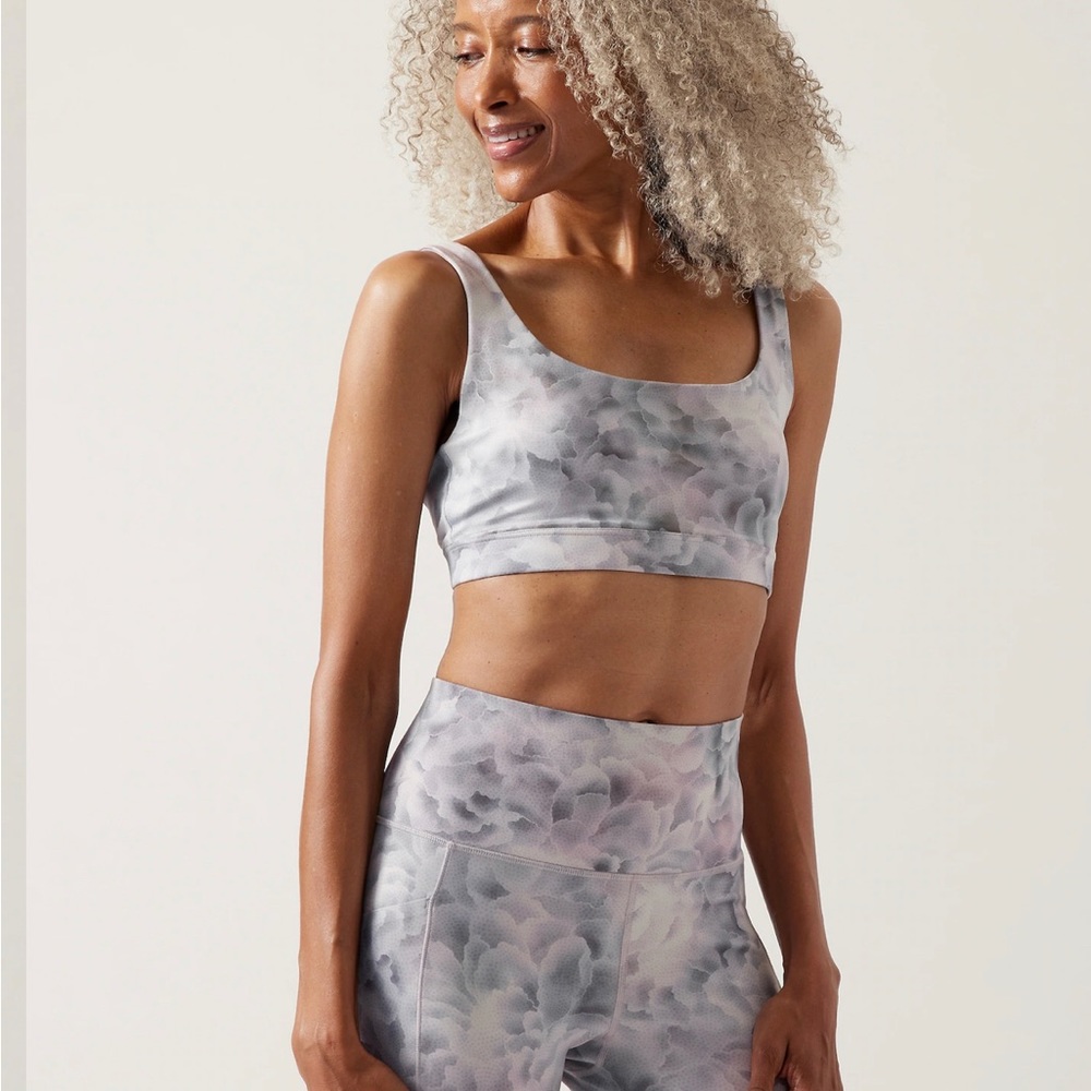 Athleta Exhale Bra A-C, new, never worn